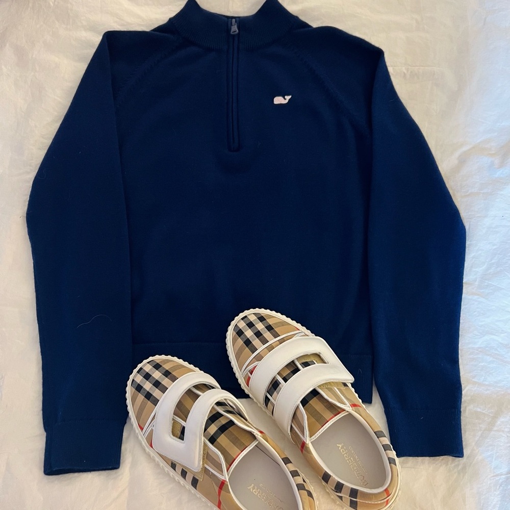 Vineyard vines, kids navy blue size 10 to 12.